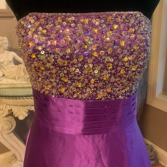 Tiffany prom dress - Picture 3 of 6